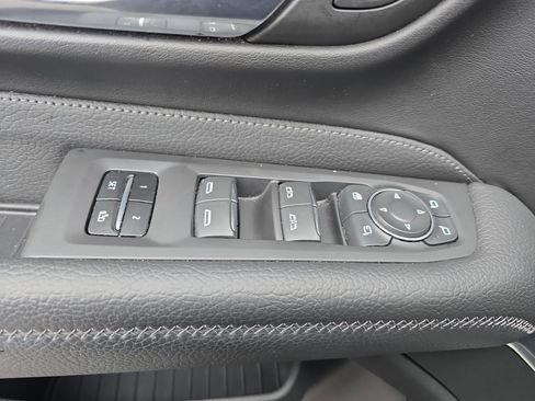 Used 2021 GMC Yukon Denali image 29