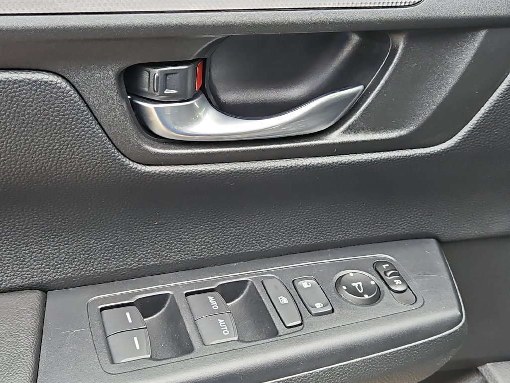 Used 2025 Honda CR-V EX image 10