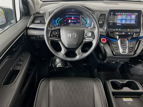 Used 2023 Honda Odyssey Elite image 23