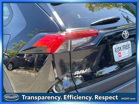Certified 2020 Toyota RAV4 XLE w/ All Weather Liner Package AWD/4WD image 10