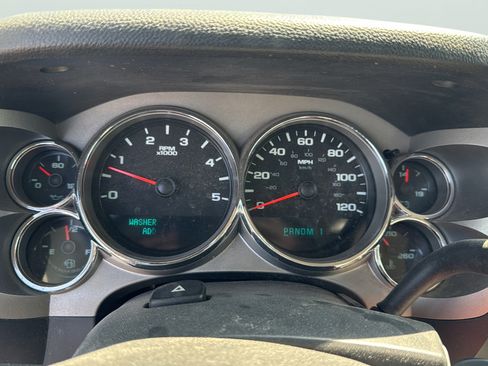 Used 2008 Chevrolet Silverado 2500 LT w/ 1LT Convenience Package AWD/4WD image 28