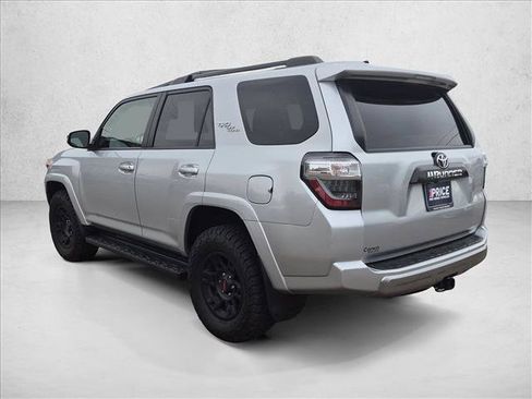 Used 2020 Toyota 4Runner TRD Off-Road Premium AWD/4WD image 7