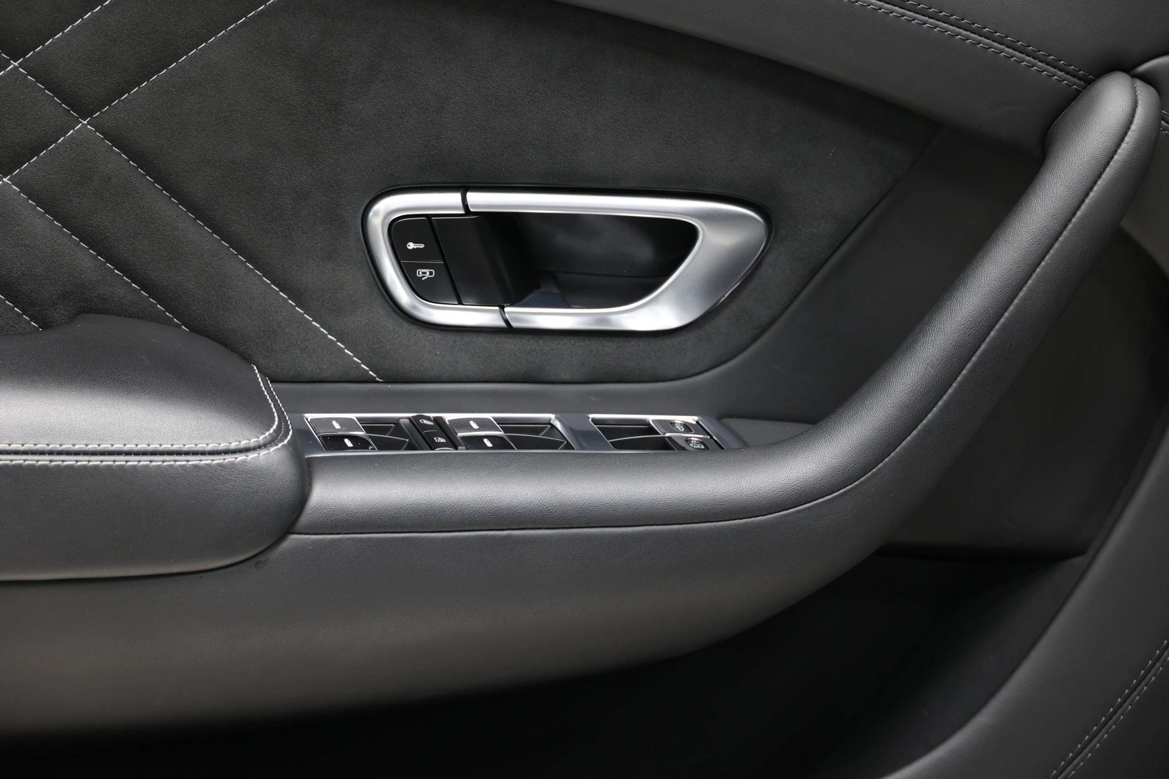 Used 2017 Bentley Continental GT Supersports AWD/4WD image 13