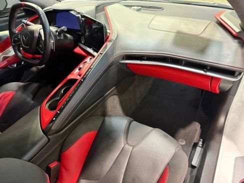 Used 2022 Chevrolet Corvette Stingray Premium Cpe w/ Z51 Performance Package image 12