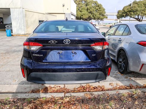 Used 2024 Toyota Corolla LE image 9