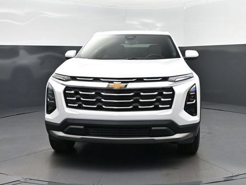 New 2026 Chevrolet Equinox LT w/ Convenience Package II FWD image 10