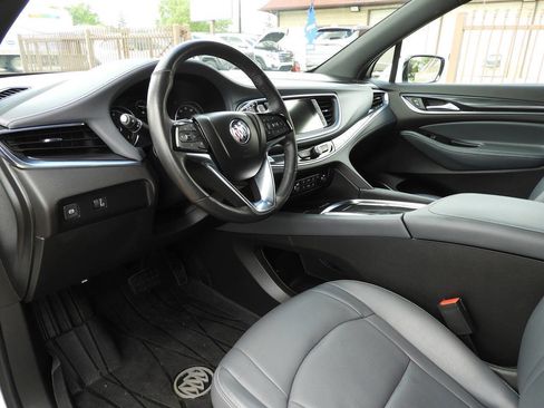 Used 2022 Buick Enclave Essence w/ Trailering Package, 5000 lbs. FWD image 17