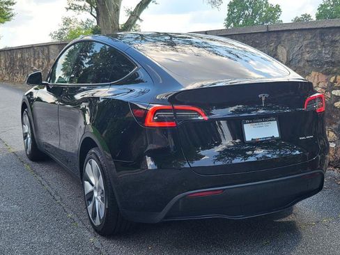 Used 2023 Tesla Model Y Long Range AWD/4WD image 13