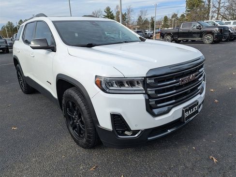 Used 2022 GMC Acadia AT4 w/ Technology Package image 2