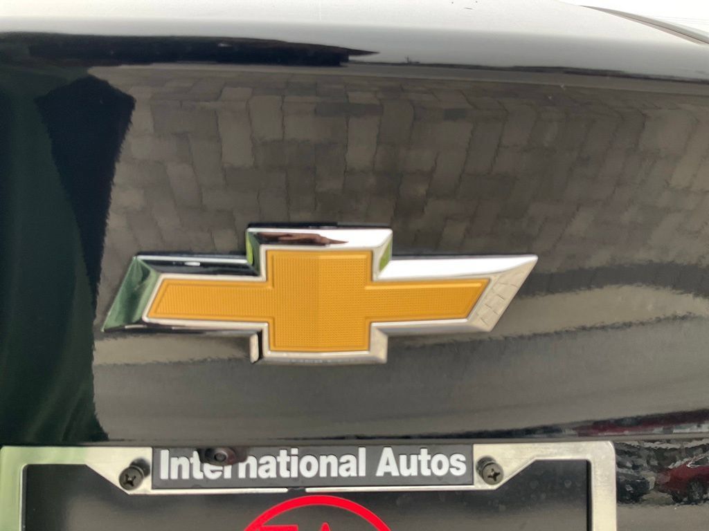 Used 2025 Chevrolet Malibu LS FWD image 35
