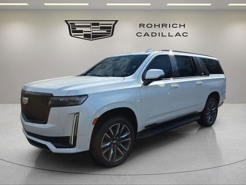 Certified 2022 Cadillac Escalade ESV Sport Platinum image 1