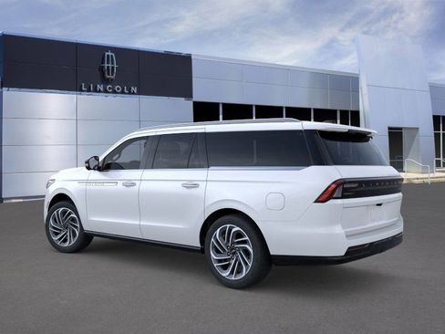 New 2025 Lincoln Navigator L Reserve image 4
