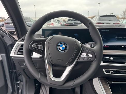 New 2026 BMW X5 xDrive50e w/ Executive Package image 17