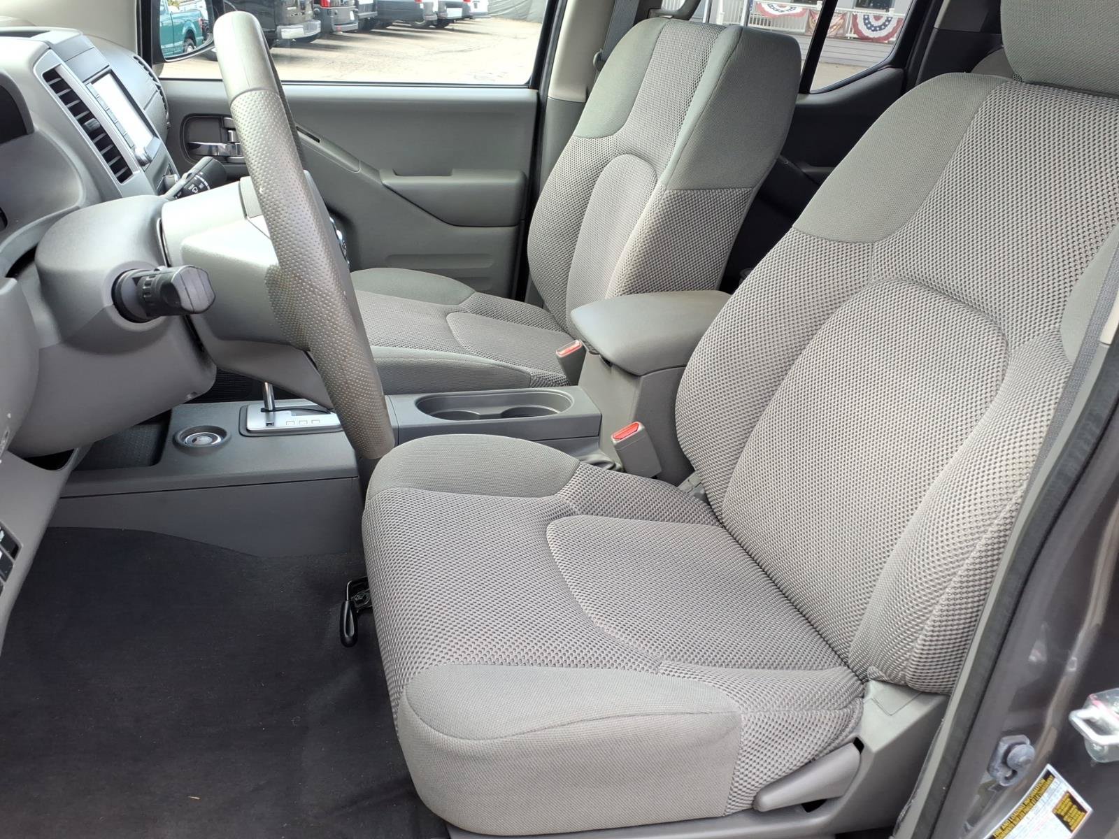 Used 2021 Nissan Frontier SV AWD/4WD image 13