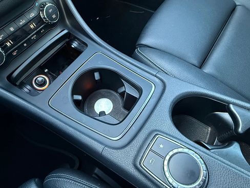 Used 2017 Mercedes-Benz GLA 250 4MATIC image 26