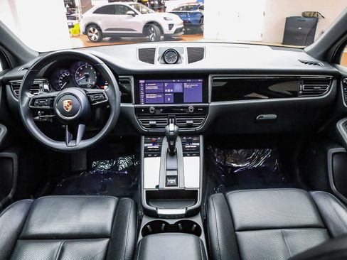 Used 2022 Porsche Macan S image 16