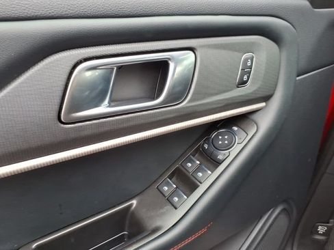 Certified 2025 Ford Explorer ST-Line AWD/4WD image 20
