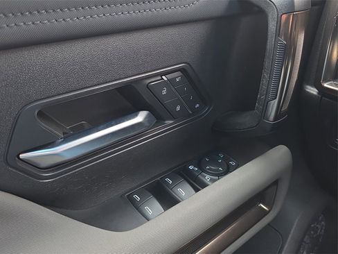 Used 2024 GMC Hummer EV 3X w/ LPO, Illumination Package image 11