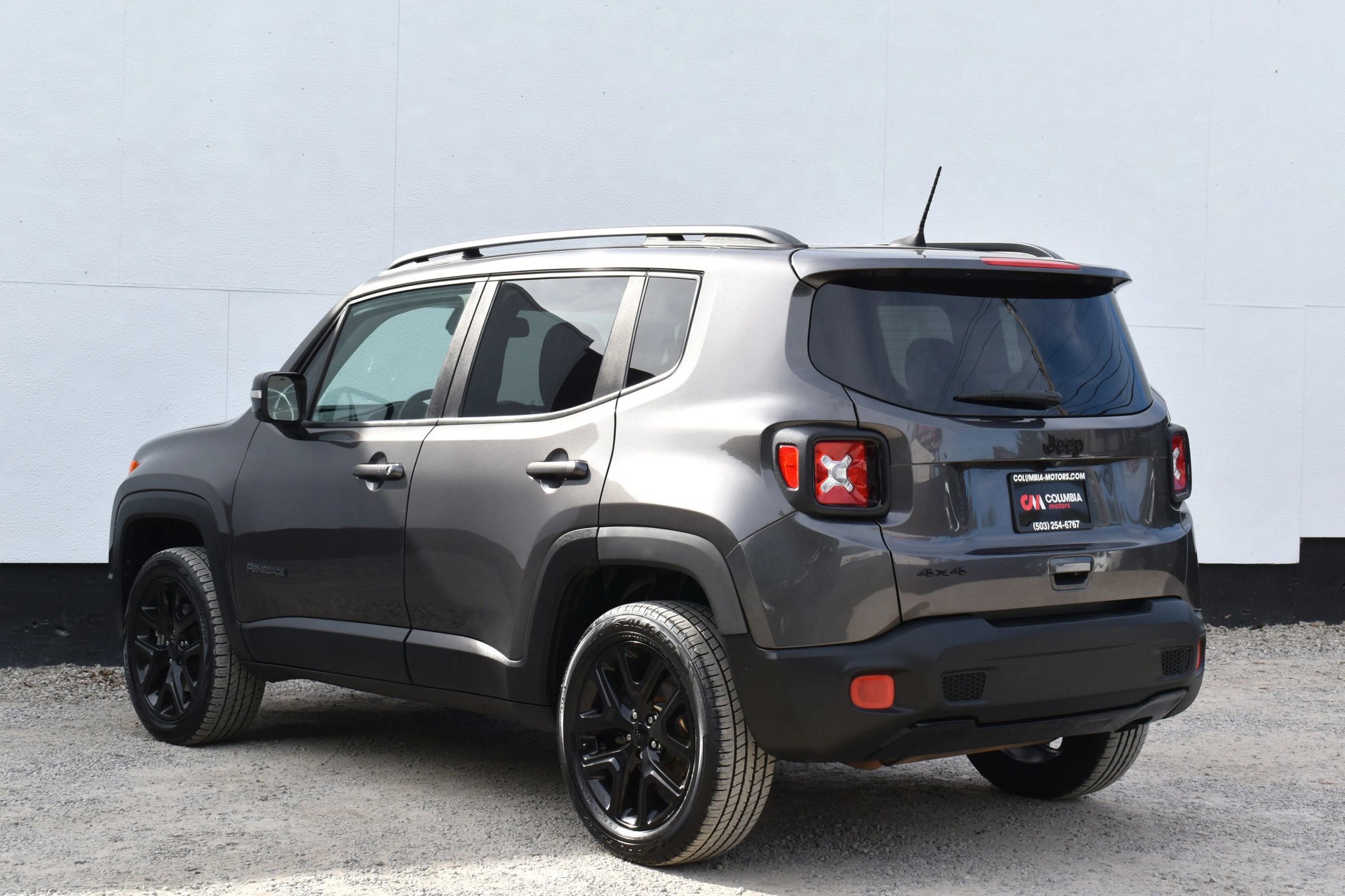 Used 2018 Jeep Renegade Altitude AWD/4WD image 2