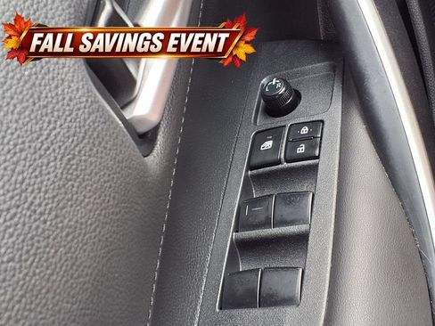 Used 2020 Toyota Corolla SE FWD image 23