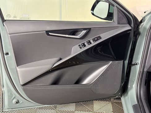 Used 2024 Kia Niro Wind w/ Wind Preserve Package FWD image 10