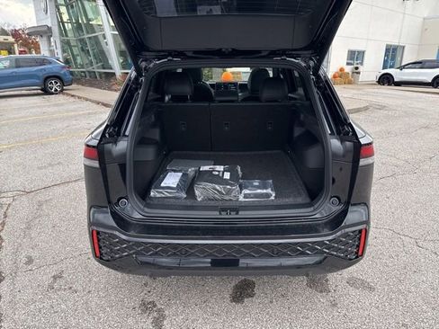 New 2026 Volkswagen Tiguan SE R-Line image 48