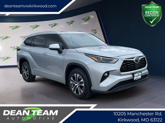 Used 2022 Toyota Highlander XLE video 1