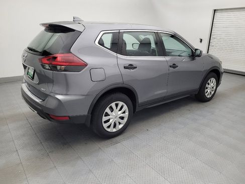 Used 2018 Nissan Rogue S AWD/4WD image 10