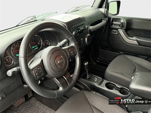 Used 2018 Jeep Wrangler Unlimited Sport S image 17