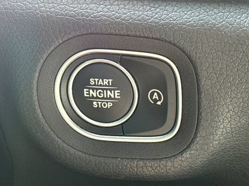 Used 2020 Mercedes-Benz GLE 350 4MATIC image 28