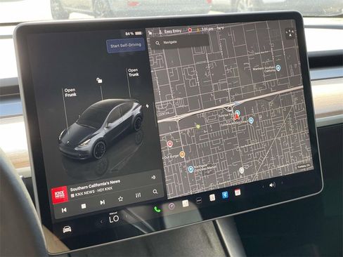 Used 2024 Tesla Model Y Performance image 13