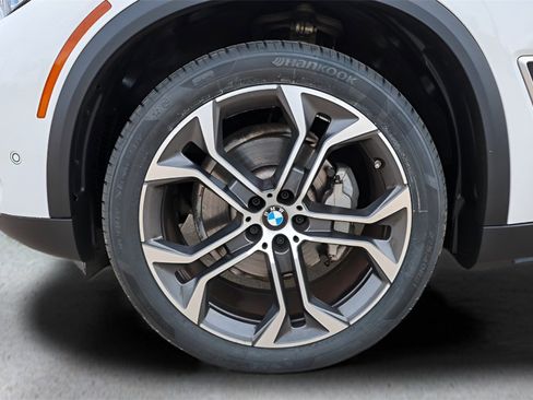 Used 2023 BMW X5 sDrive40i w/ Premium Package image 28
