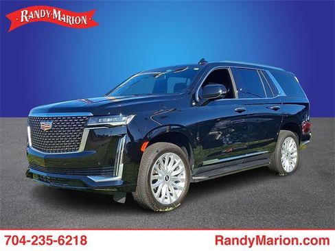 Used 2024 Cadillac Escalade Luxury image 1