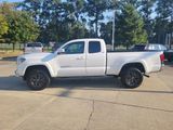 Certified 2022 Toyota Tacoma SR5 image 2