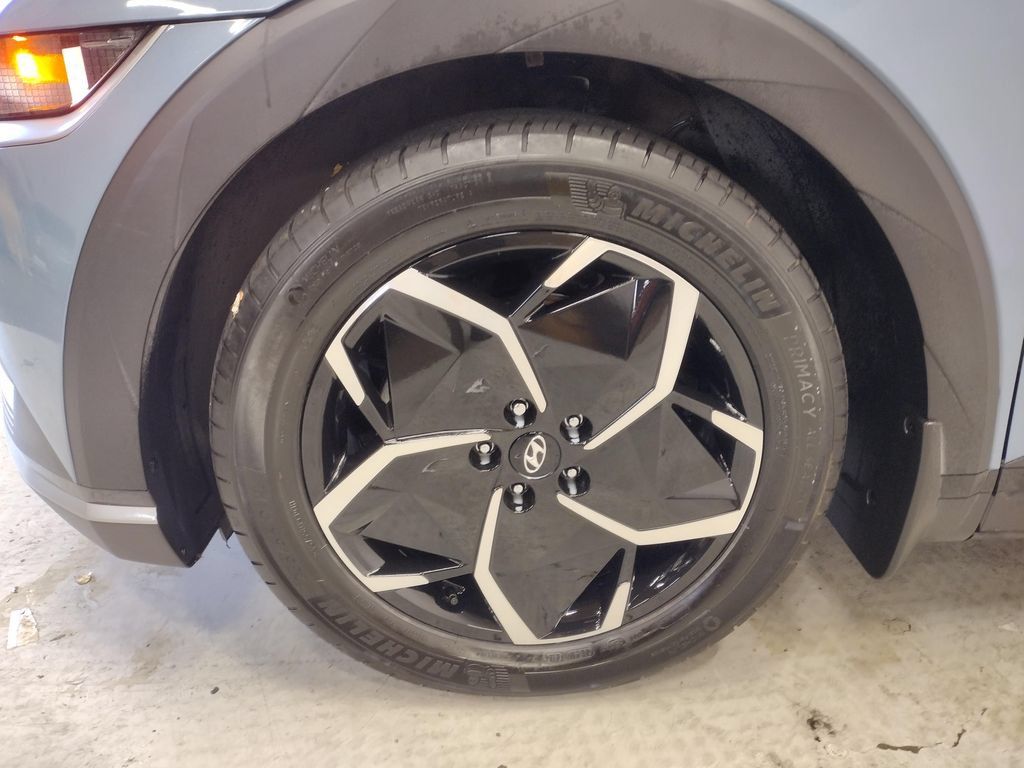 Certified 2024 Hyundai Ioniq 5 SE AWD/4WD image 6