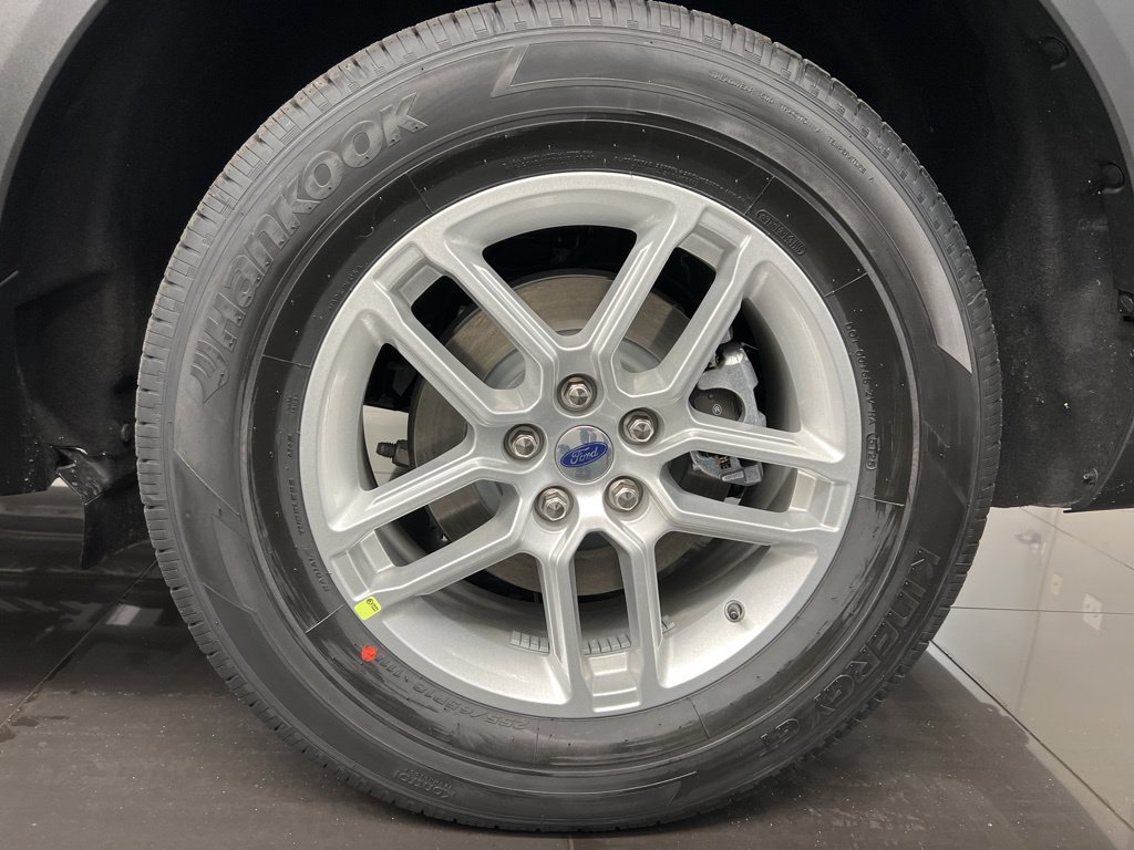 New 2026 Ford Explorer Active AWD/4WD image 7