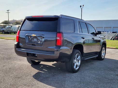 Used 2017 Chevrolet Tahoe LT image 4