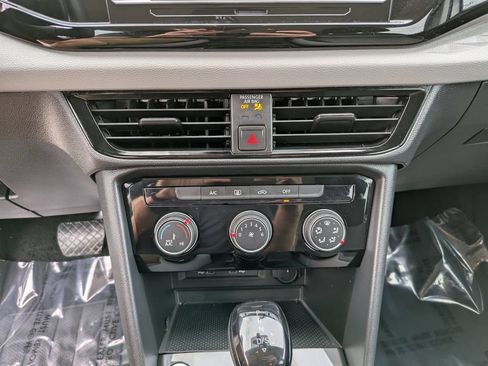 Certified 2023 Volkswagen Taos S FWD image 20