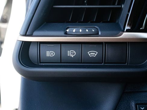 New 2025 Toyota Crown Signia w/ Advanced Technology Package image 23