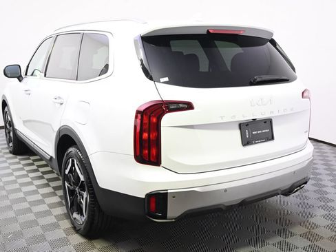 Used 2024 Kia Telluride S w/ S Sunroof Package AWD/4WD image 4