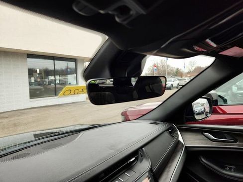 New 2026 Jeep Grand Cherokee Limited w/ Limited Altitude Package image 14