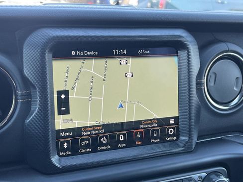 Used 2023 Jeep Wrangler Unlimited Sahara AWD/4WD image 27