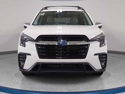 Used 2023 Subaru Ascent Limited w/ Technology Package image 2