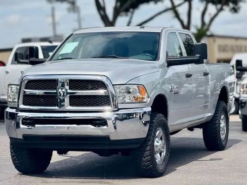 Used 2017 RAM 3500 Tradesman w/ Chrome Appearance Group image 3
