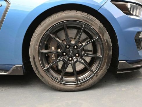 Used 2019 Ford Mustang Shelby GT350 w/ Technology Package RWD image 11