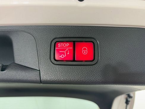 Certified 2022 Mercedes-Benz GLC 300 4MATIC image 29