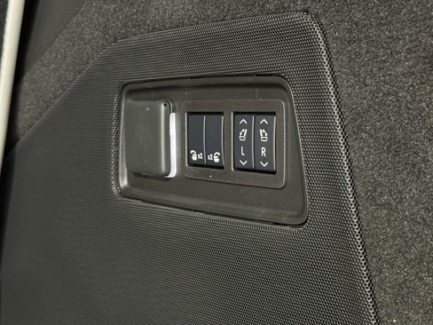 New 2025 Cadillac Escalade Premium Luxury Platinum image 53