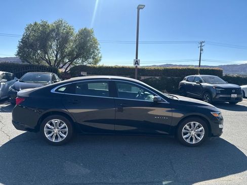 Used 2023 Chevrolet Malibu LT FWD image 9