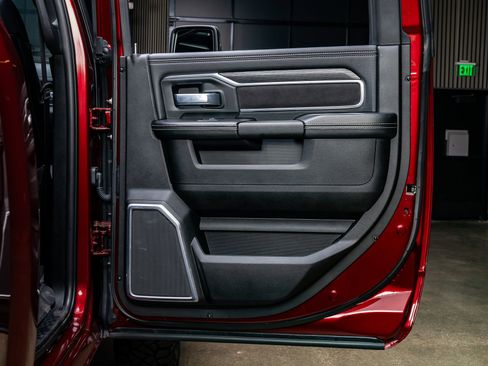 Used 2024 RAM 3500 Laramie w/ Night Edition image 37