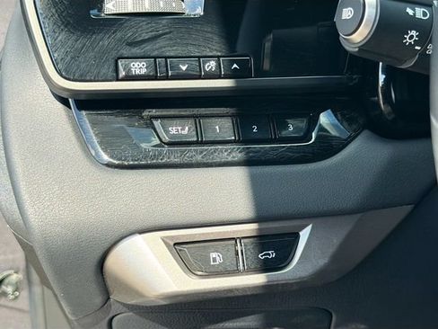 Used 2025 Lexus RX 350 FWD image 36